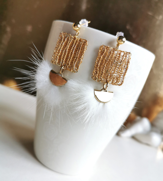 gestrickte geometrische drahtohrstecker