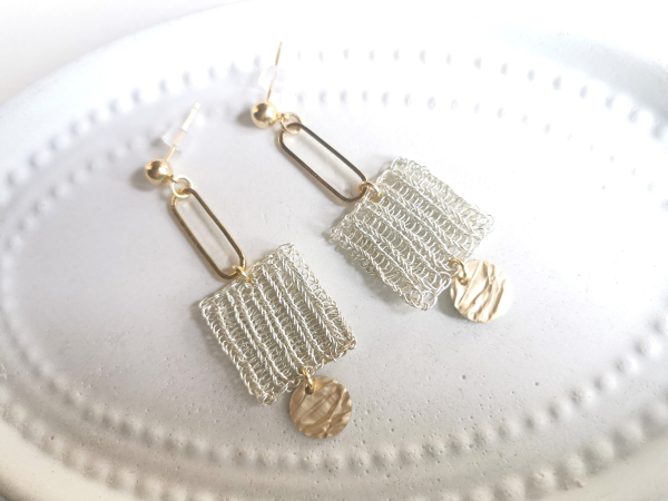 gestrickte Ohrstecker Quadrate